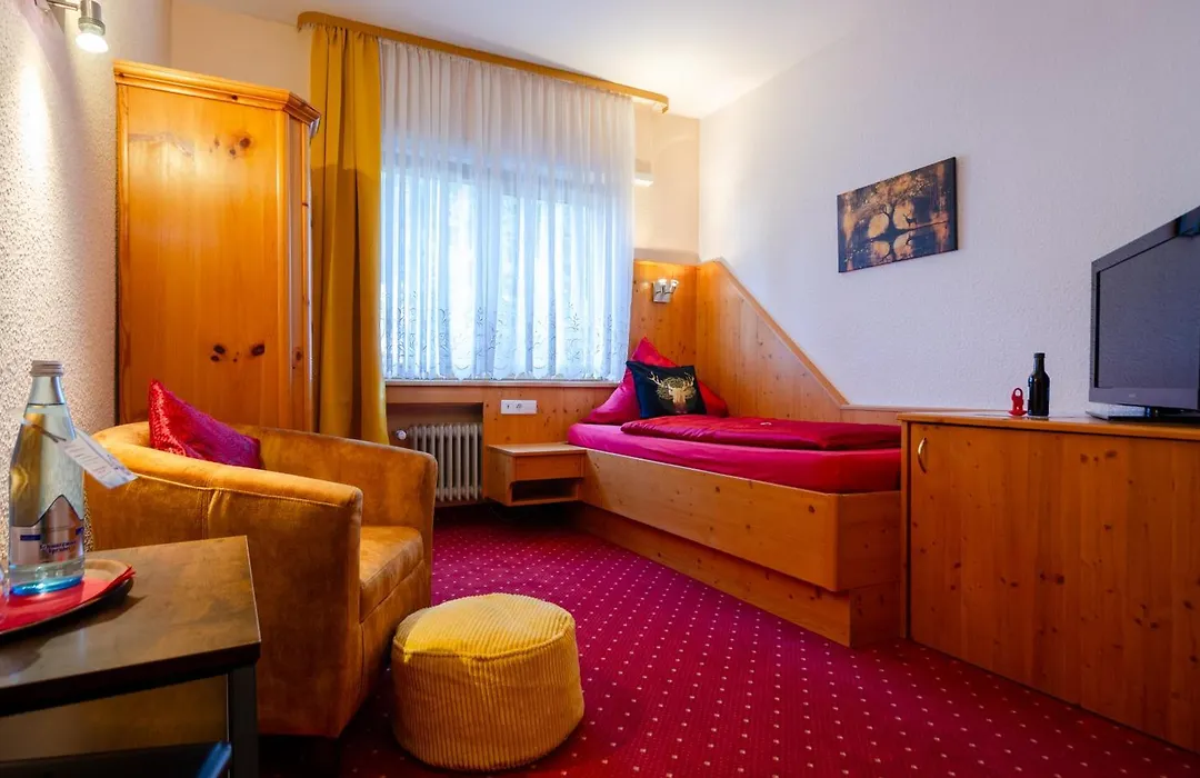 Hotel Am Kurpark-1
