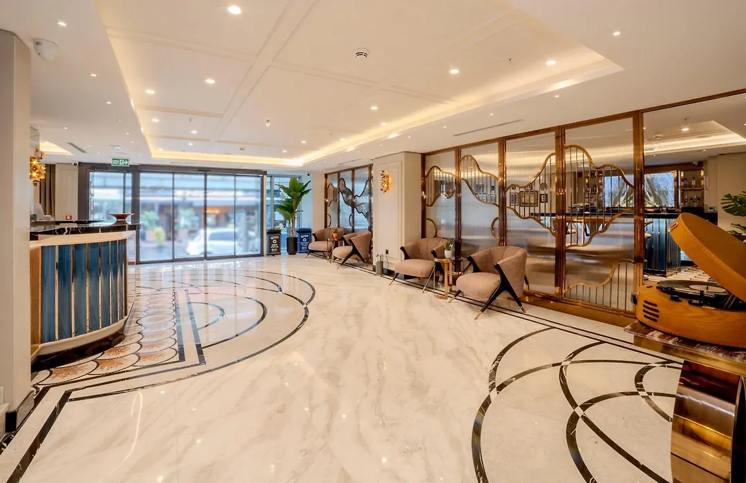 Grand Hilarium Hotel-1