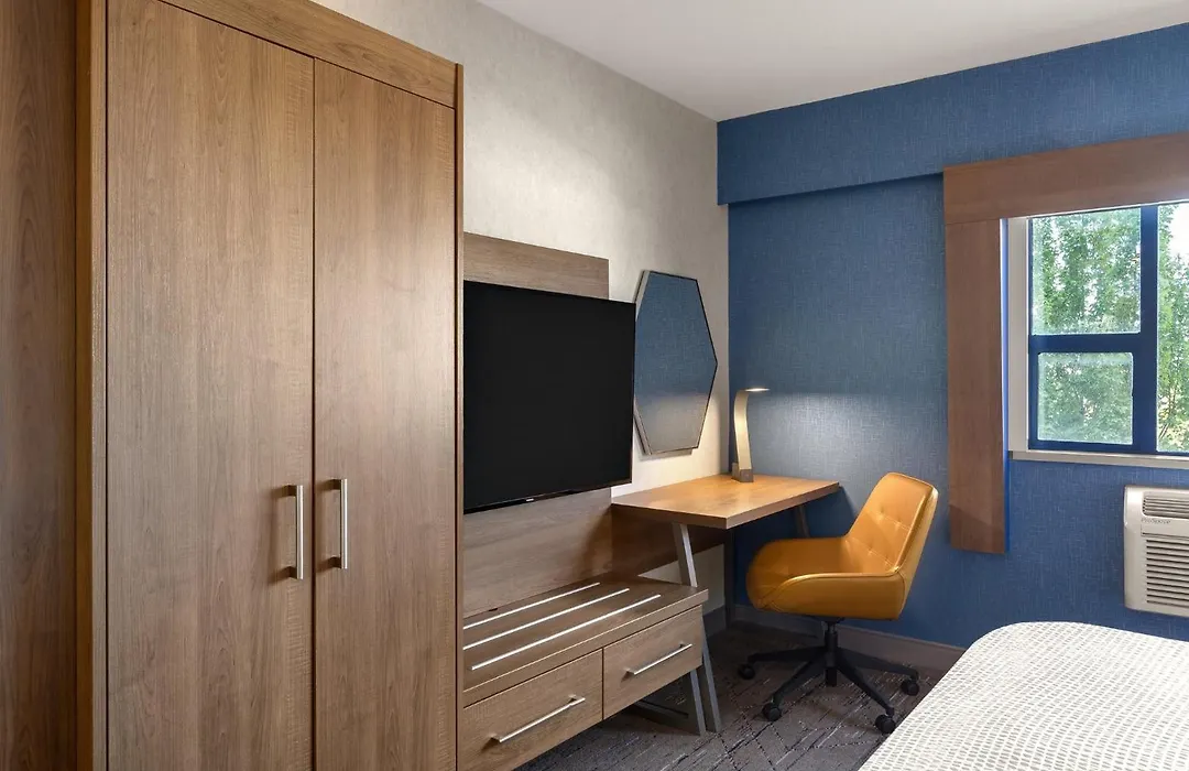 Holiday Inn Express Vancouver Airport-Richmond By Ihg-1