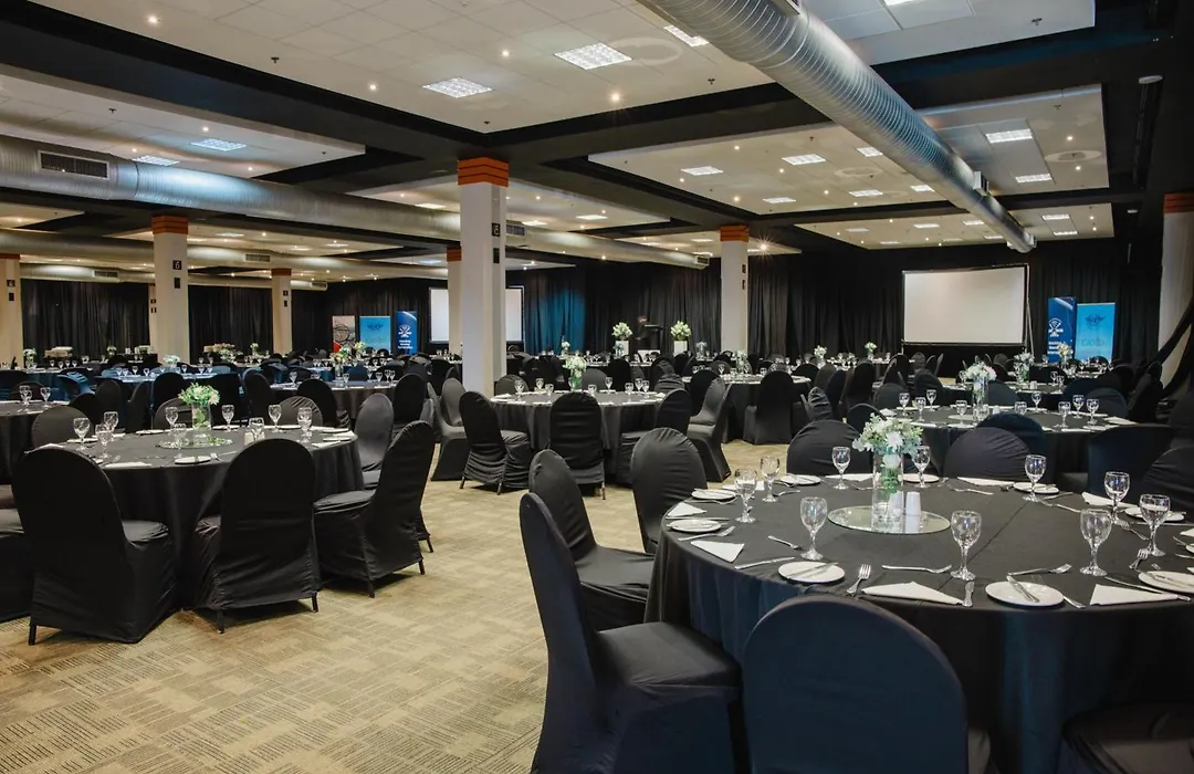 Premier Hotel East London Icc-1