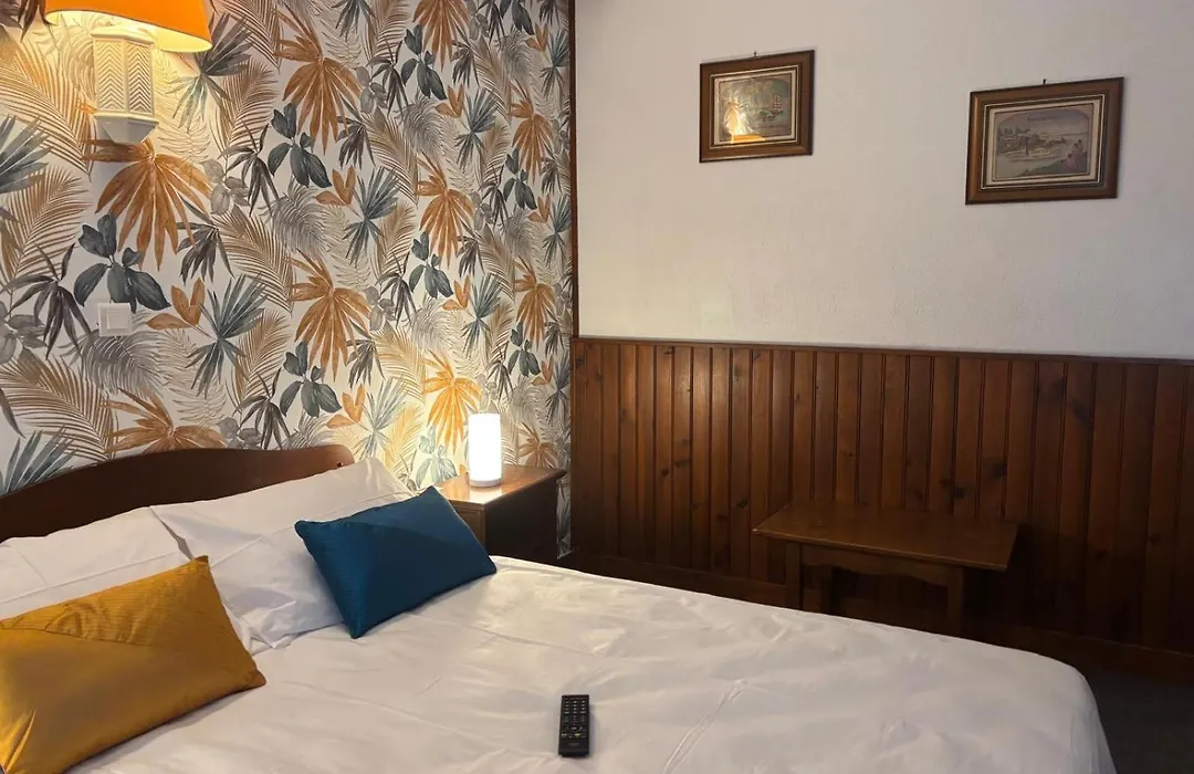 Hotel De Flandre Compiegne Centre-Ville-1