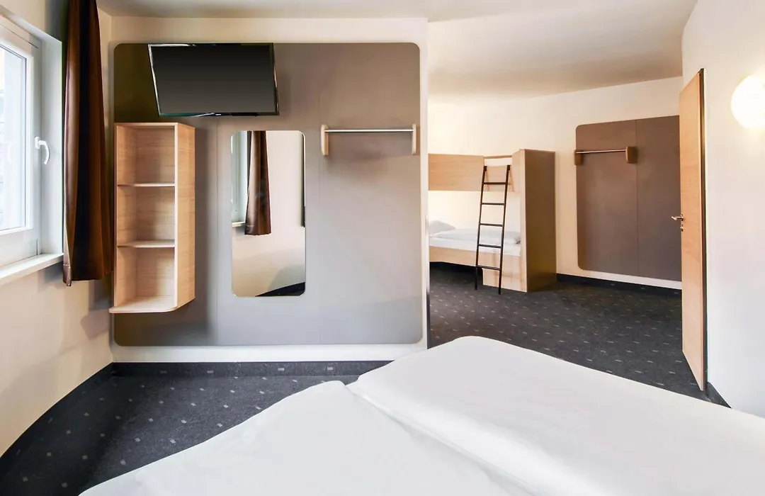B&B Hotel Würzburg-City-1