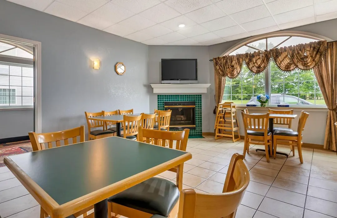 Quality Inn Mauston I-90-1