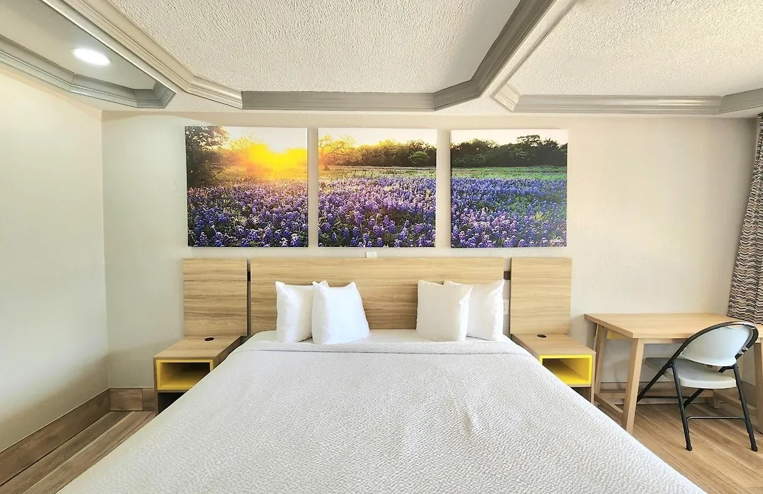 Days Inn By Wyndham Kenedy Karnes City-1