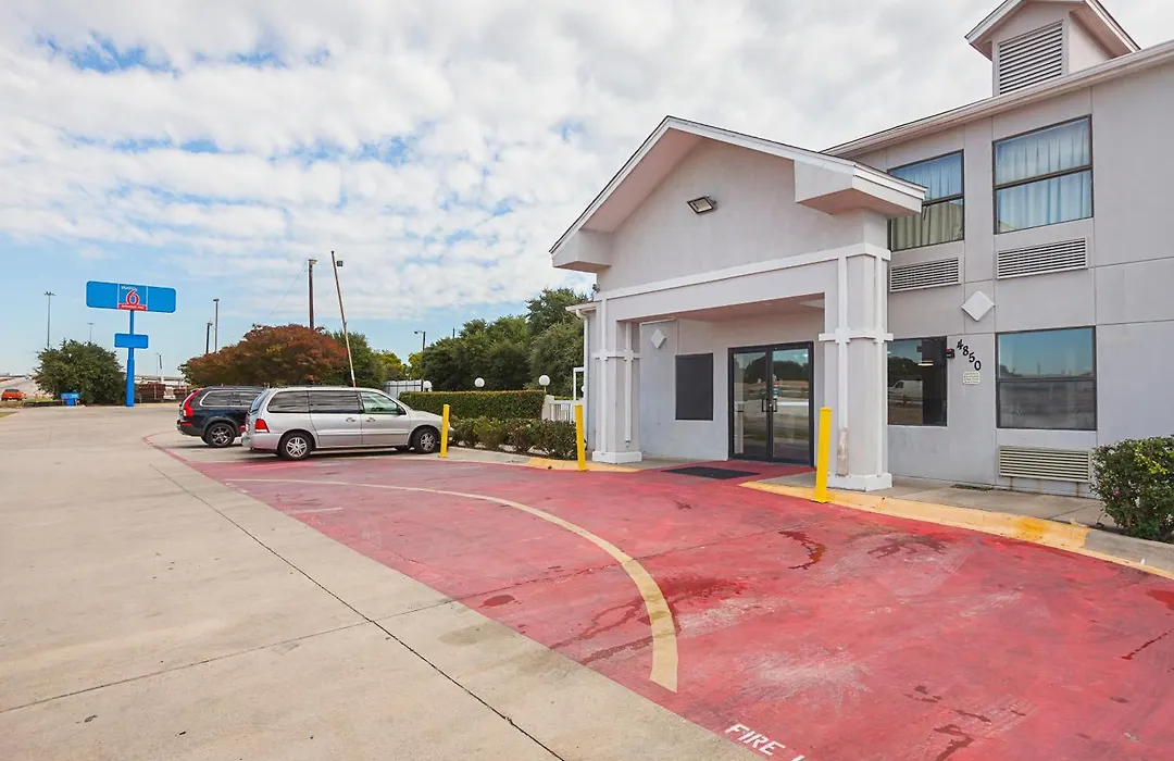 Studio 6 Fort Worth, Tx - Meacham-1