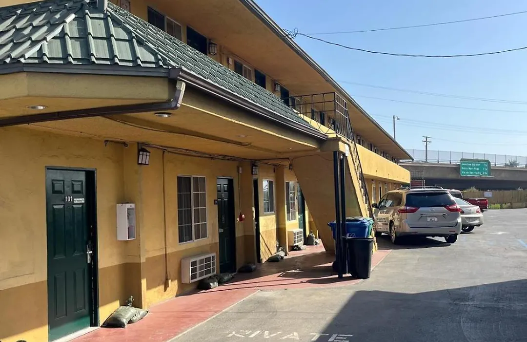 San Diego Inn-1