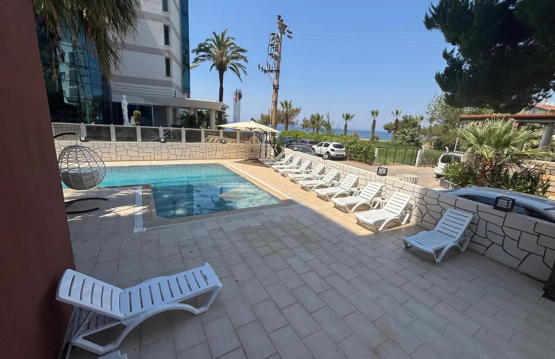 Vivelle Beach Hotel-1