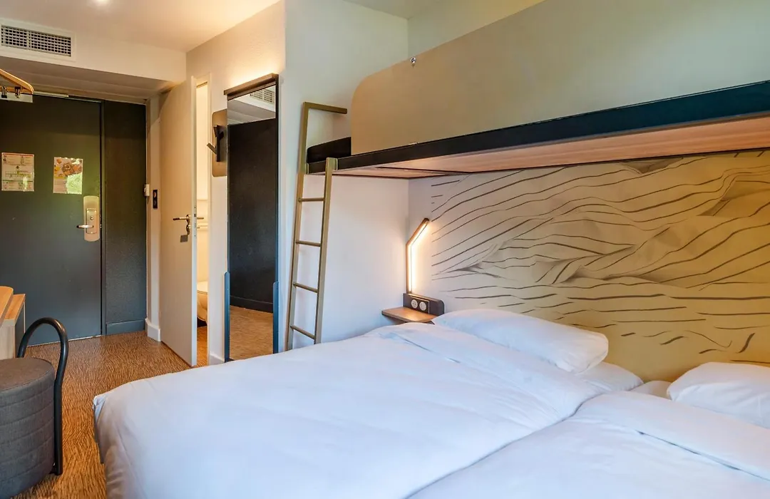 B&B HOTEL Cholet Nord-1