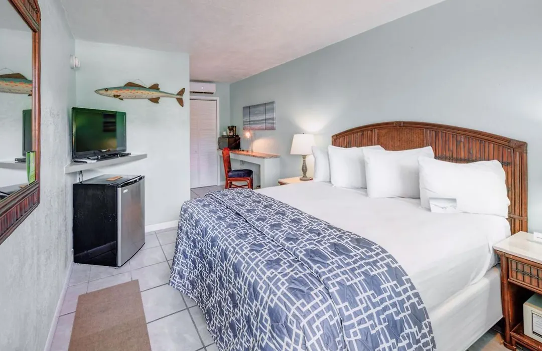 Creekside Inn-1