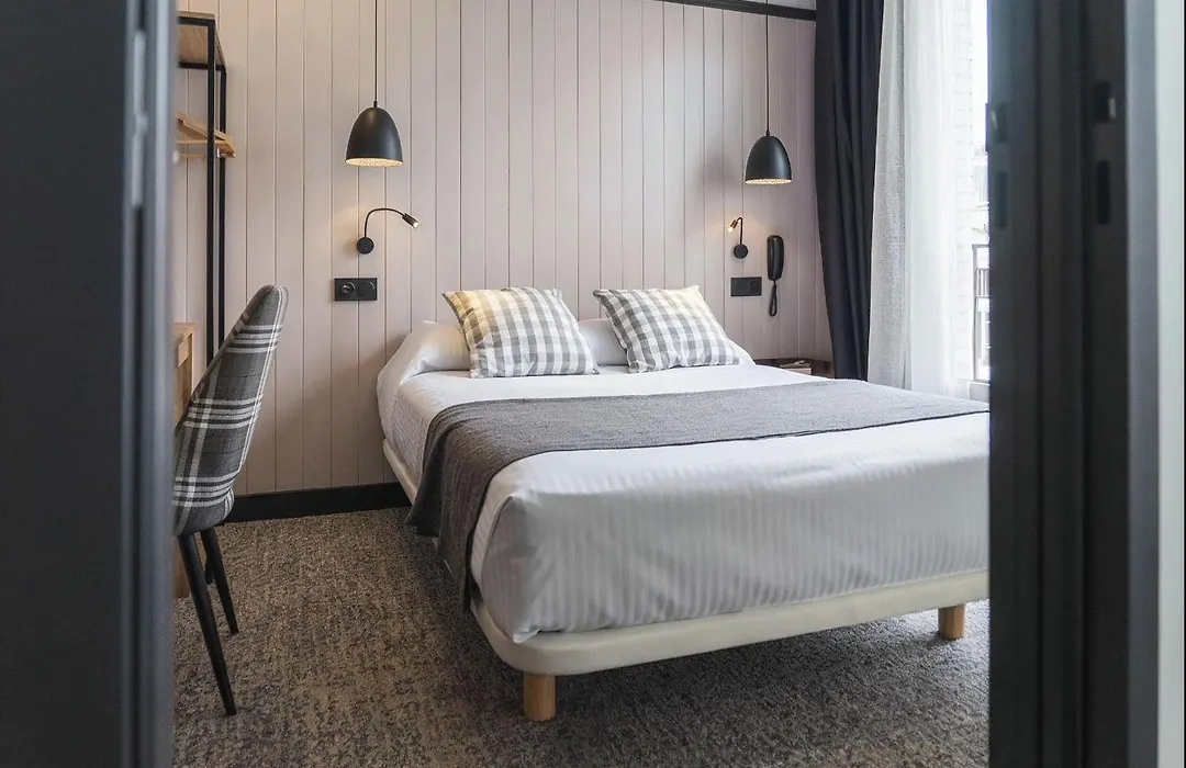 Hotel SUB-1