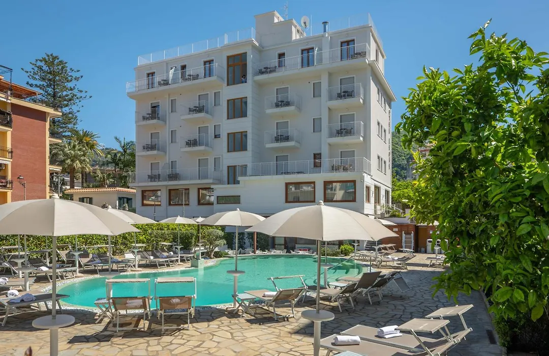 Hotel Leone-1