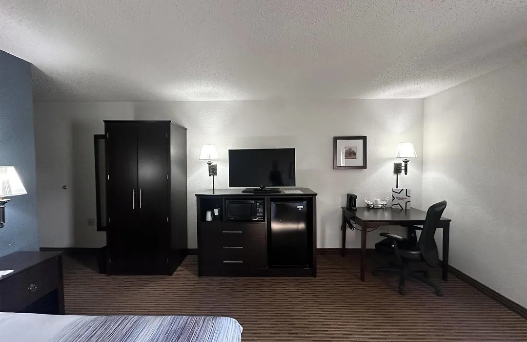 Americinn By Wyndham Menominee-1