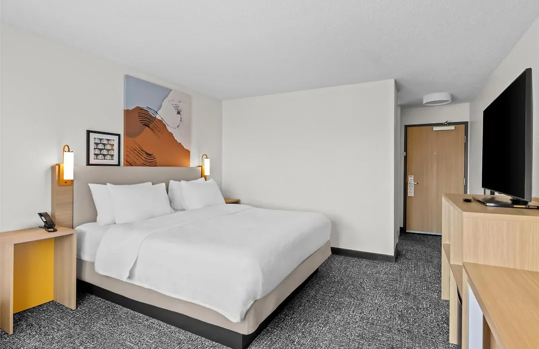 Spark By Hilton Traverse City-1