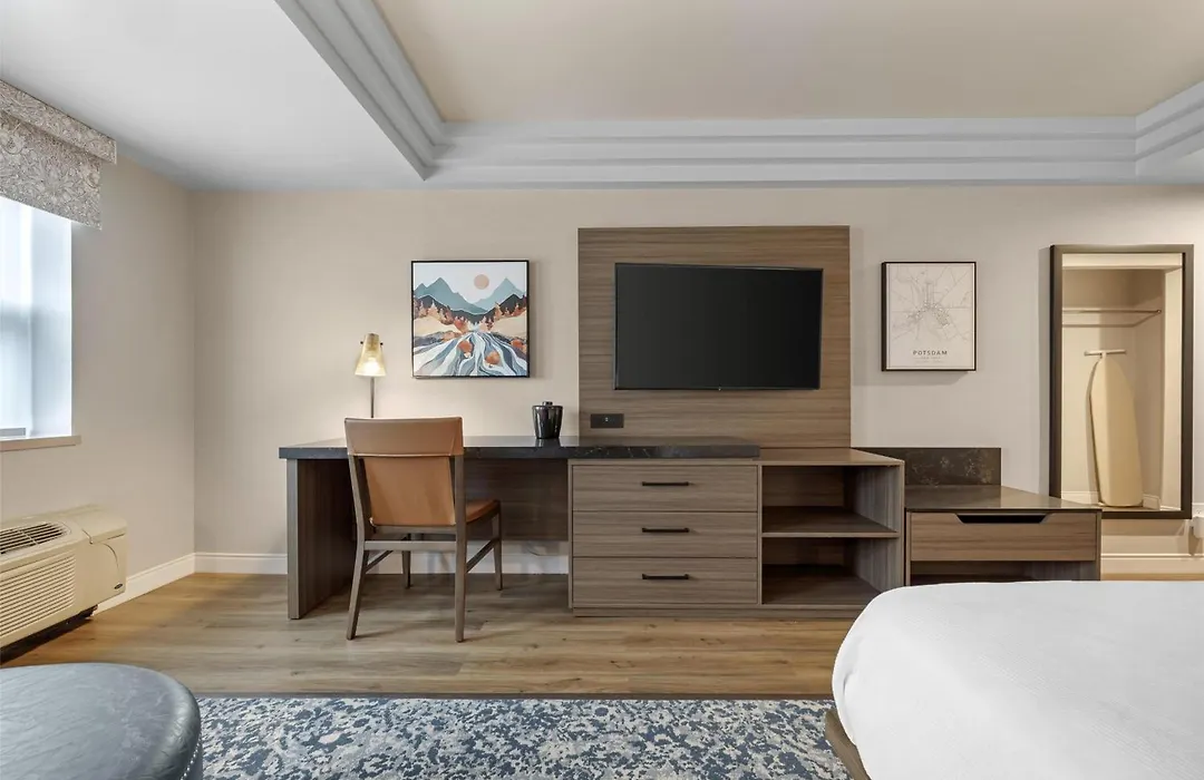 Best Western Potsdam University Park Inn, Ny-1
