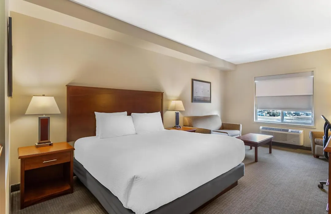 Best Western Plus Service Inn & Suites-1