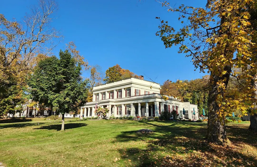 Arlington Inn & Spa-1