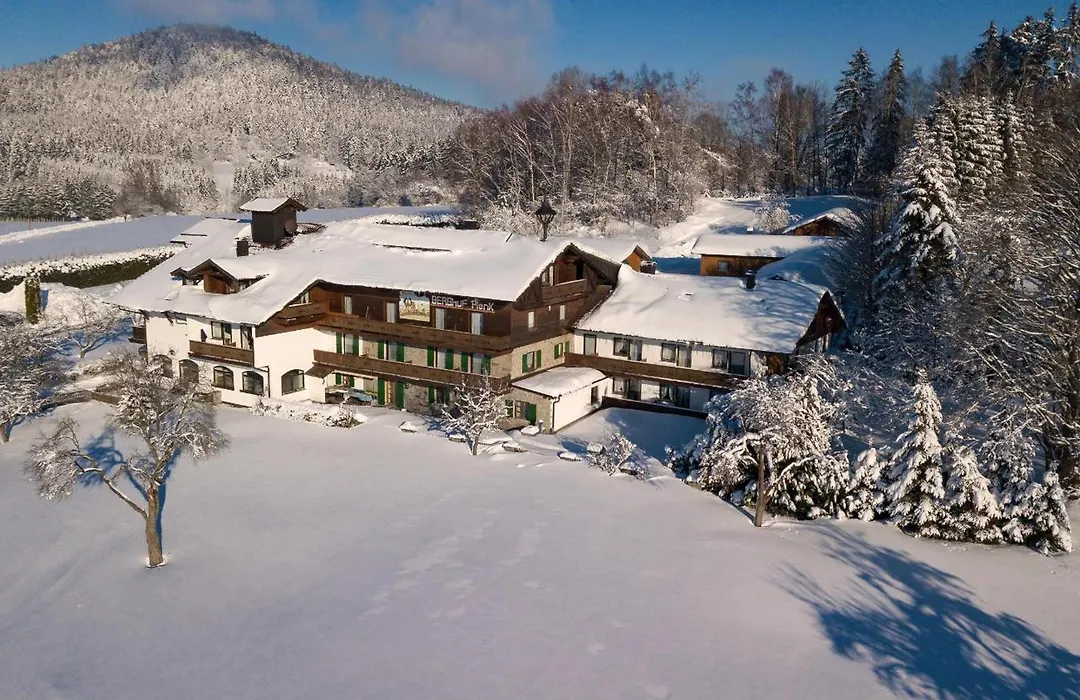 Berghof Pension und Ferienwohnungen-1