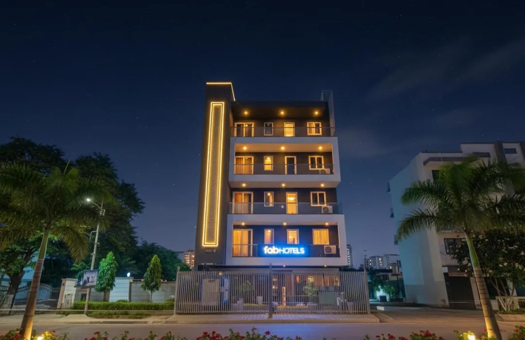 Fabhotel Kiara- 400 Meters From Medanta Hospital-1