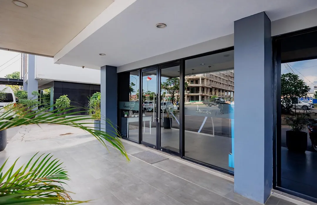 Reddoorz Plus Near Ferry Terminal Batam Center-1