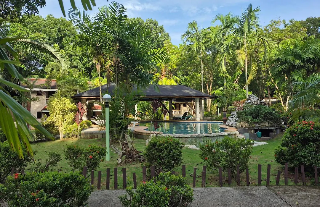 Alonaland Resort-1