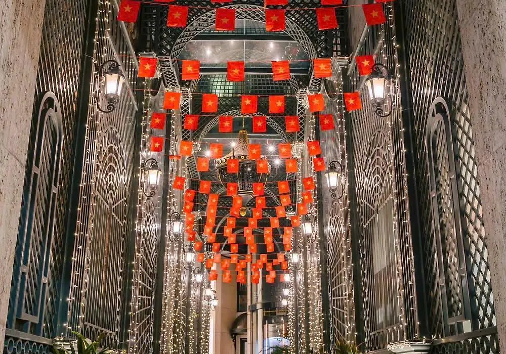 Peridot Grand Luxury Boutique Hotel-1