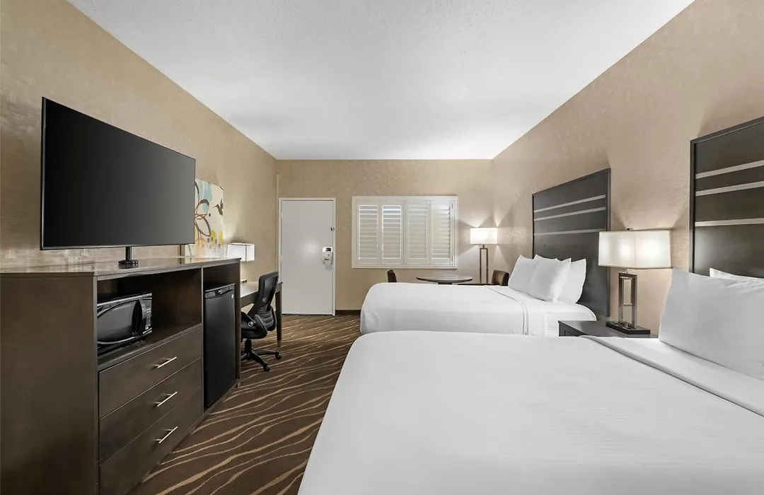 Best Western Plus Park Place Inn - Mini Suites-1