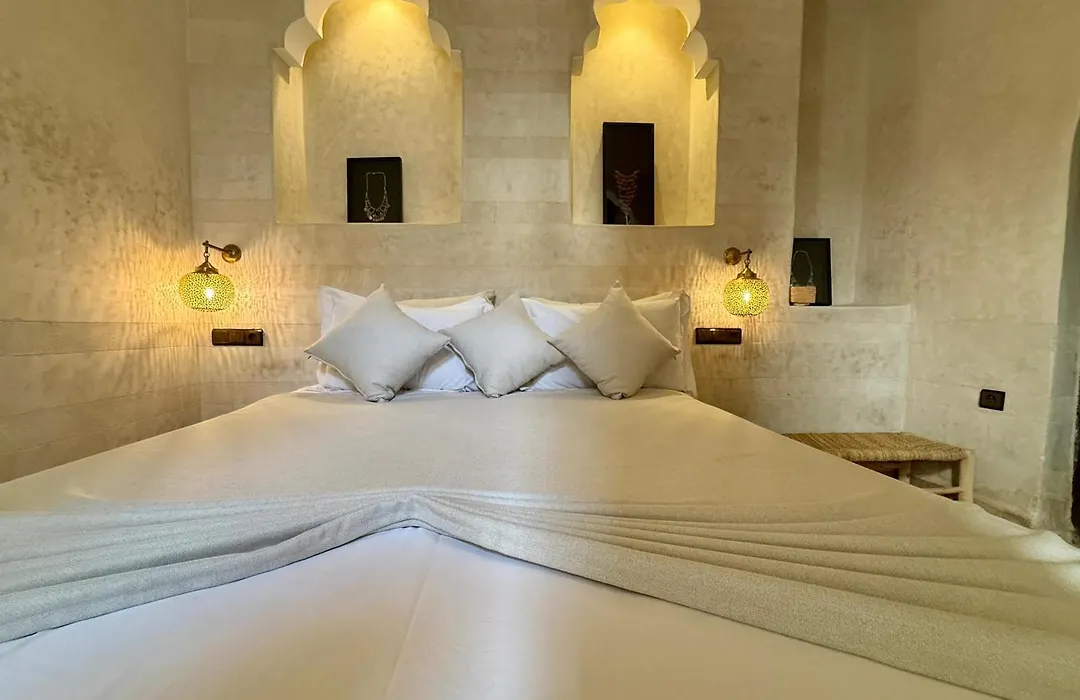 Riad Jolie-1
