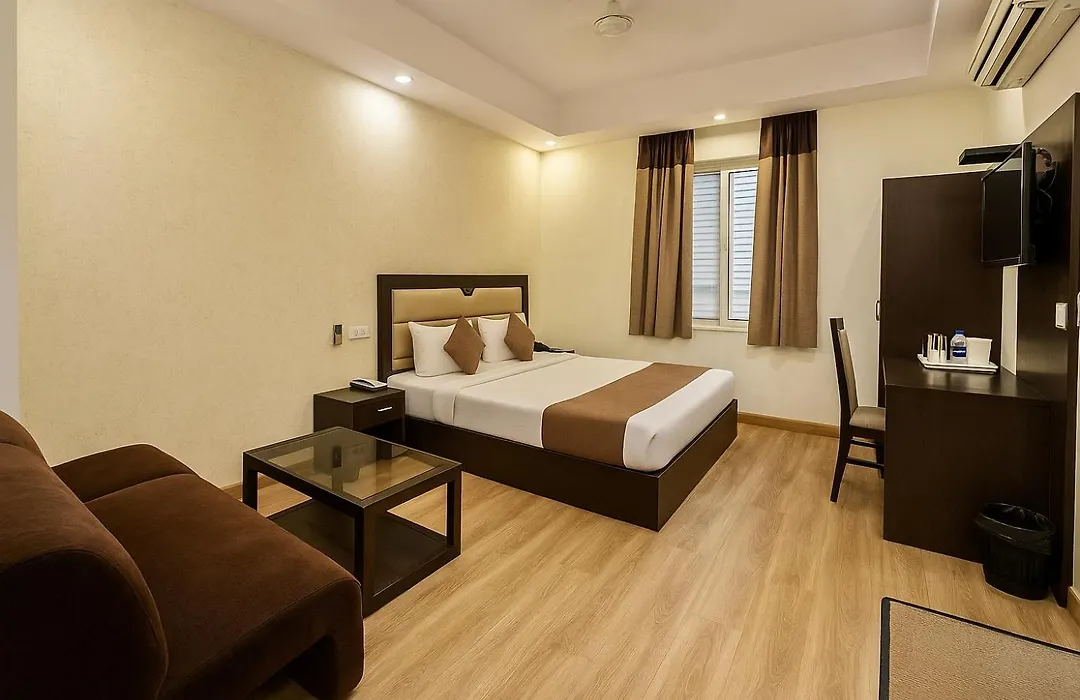 Hotel Kingston Park Near Ganga Ram Hospital-1