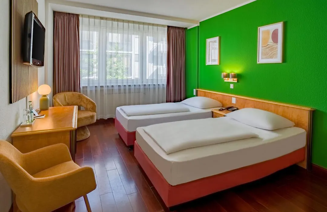 Rugs Hotel Düsseldorf-1