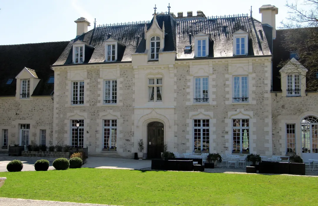 Chateau De Fere-1