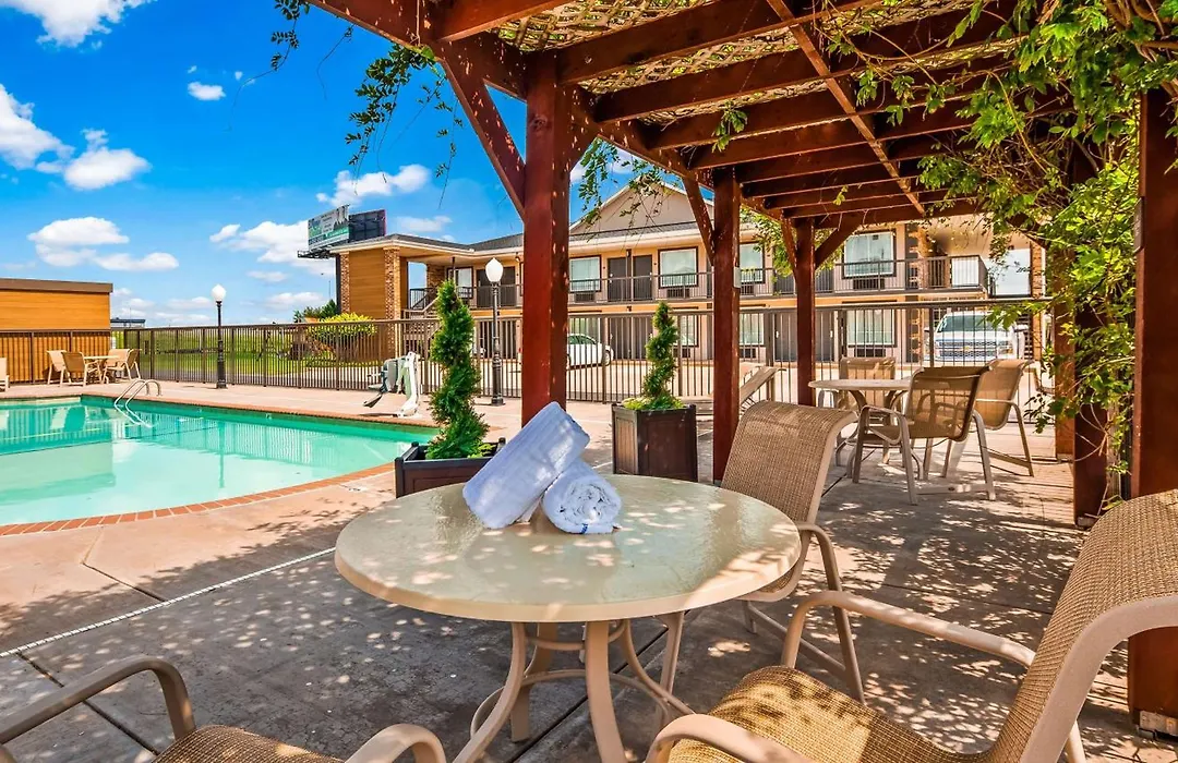Best Western El Reno-1