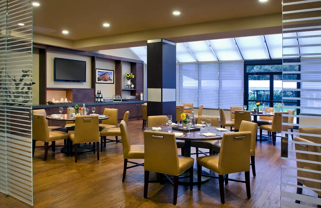 Trumbull Marriott Shelton-1