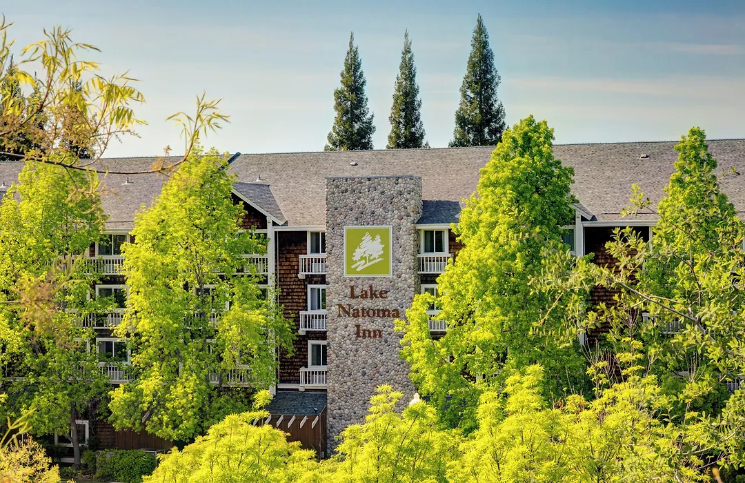 Lake Natoma Inn-1