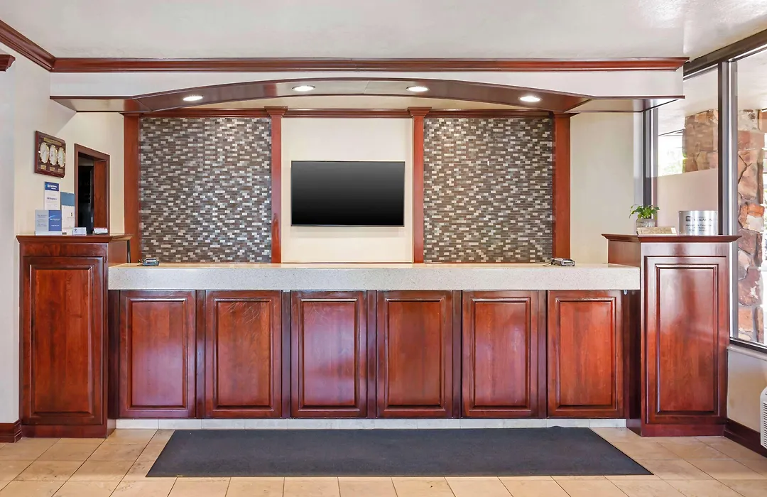 Best Western Plus Weston Inn-1