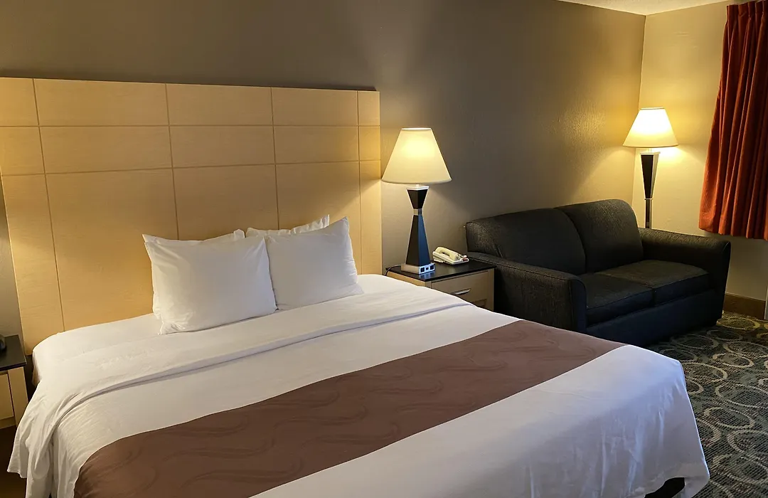 Quality Inn Geneseo-1