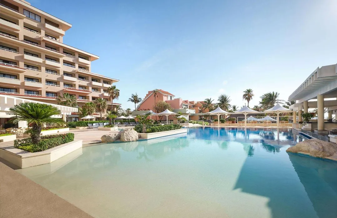Wyndham Grand Cancun All Inclusive Resort & Villas-1