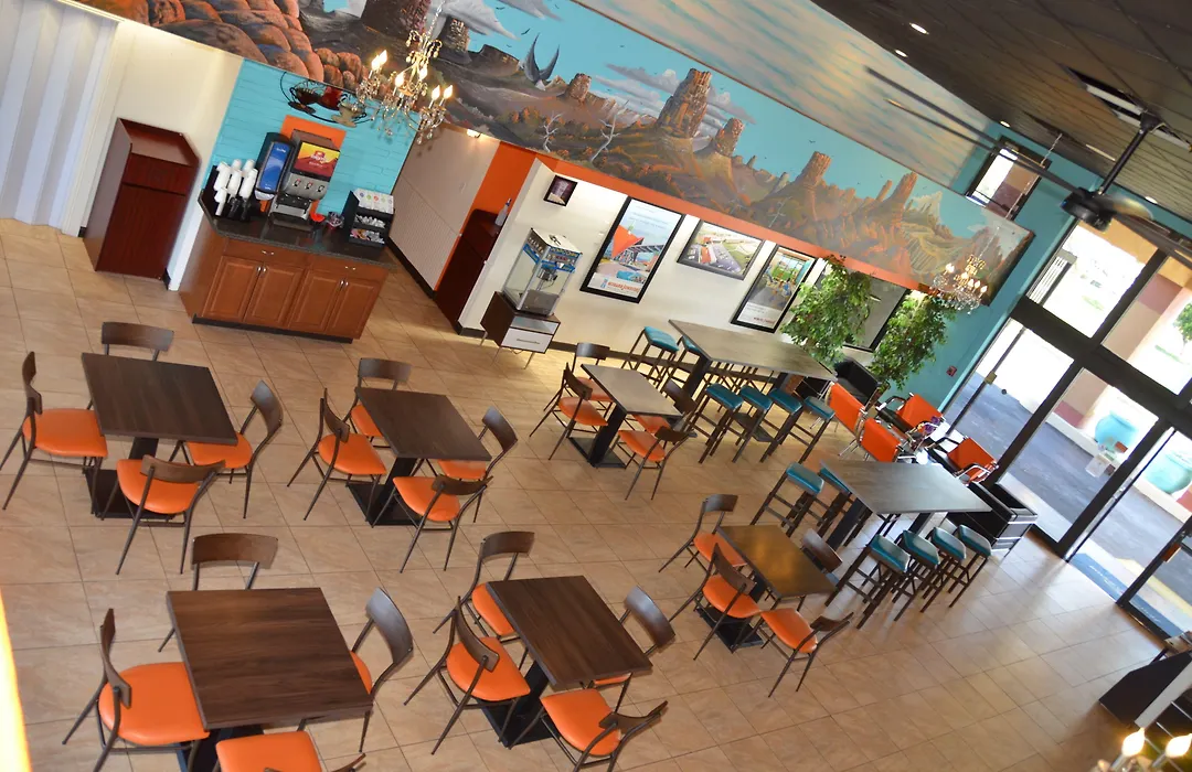 Howard Johnson By Wyndham Yuma-1