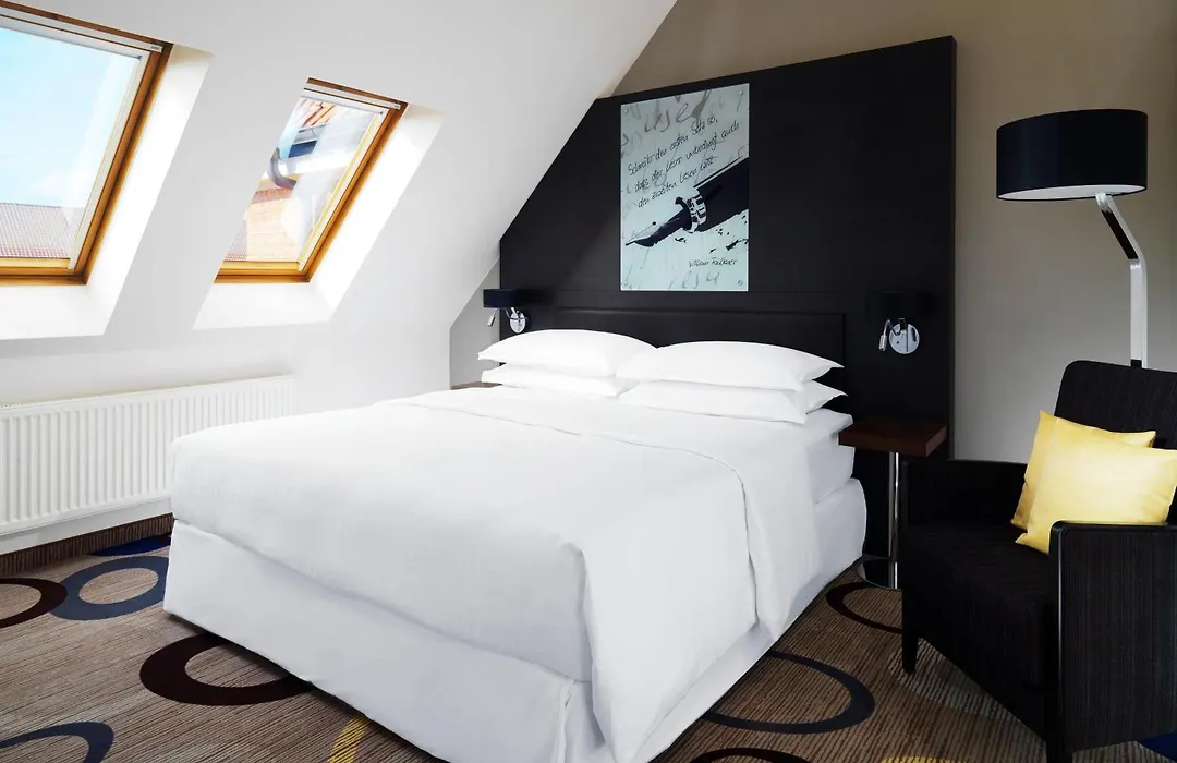 Sheraton Hannover Pelikan Hotel-1