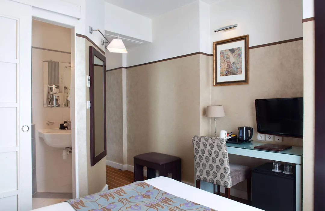 Hotel Eiffel Seine-1