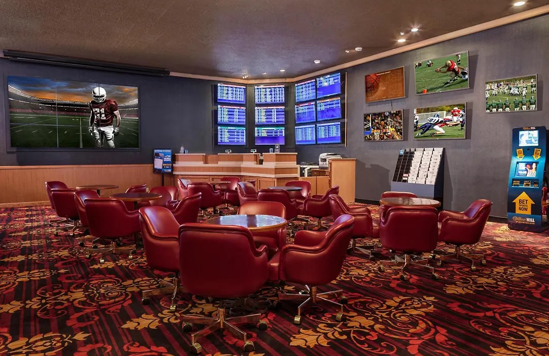 Maverick Hotel And Casino By Red Lion Hotels-1