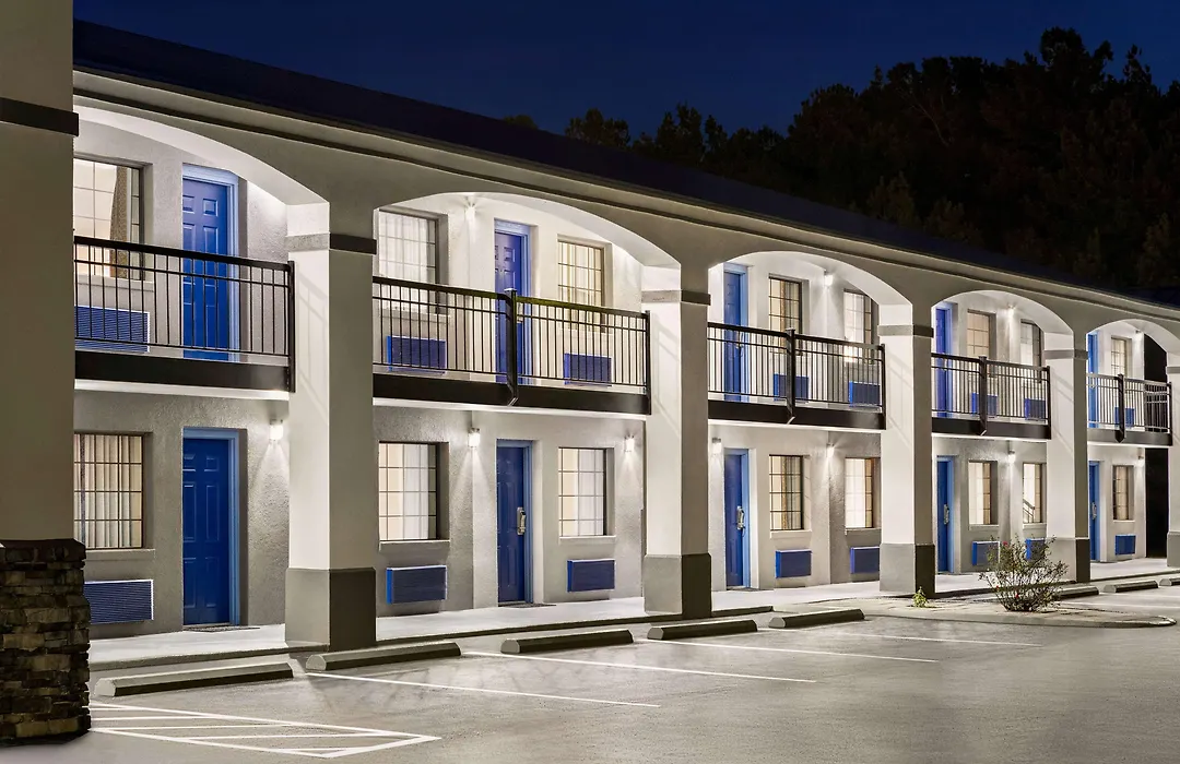 Days Inn By Wyndham Fulton-1