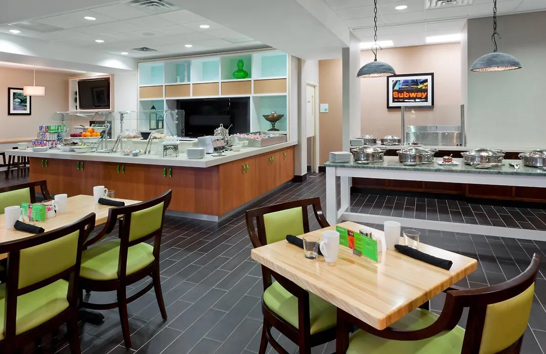 Holiday Inn Clark - Newark By Ihg-1