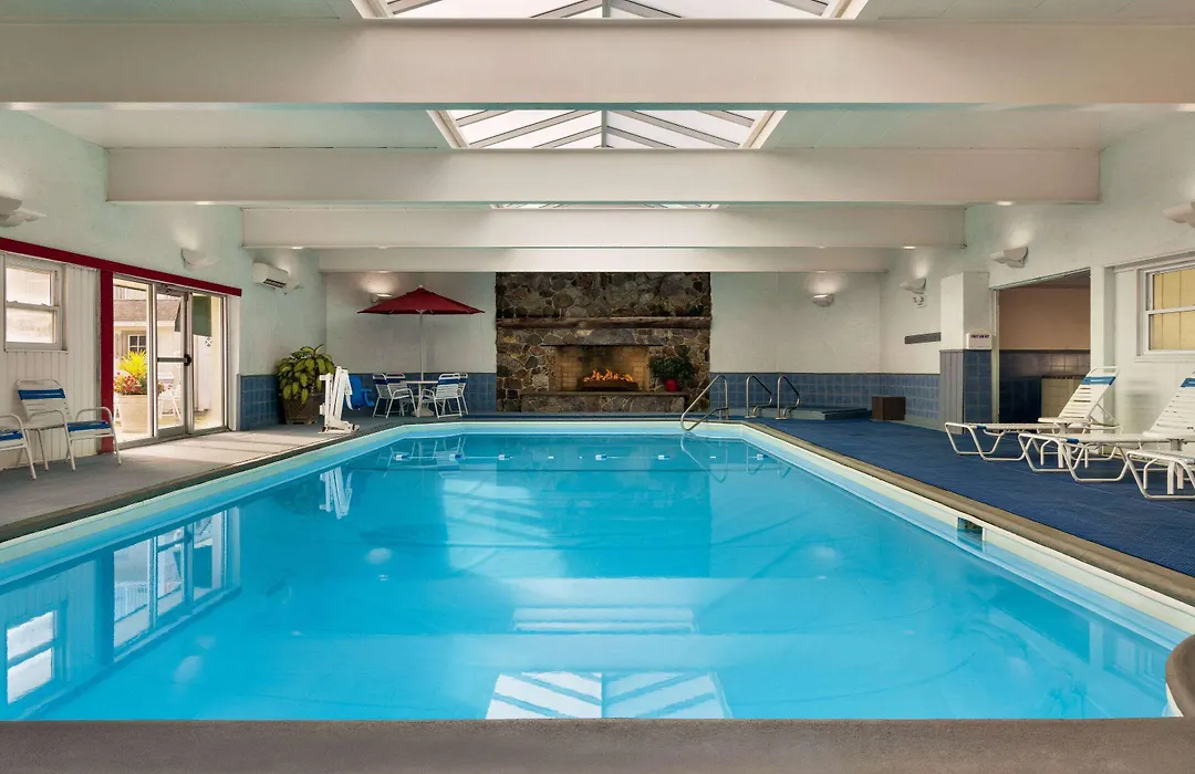Ramada Plaza By Wyndham Portland-1