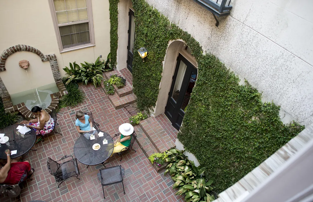 Kings Courtyard Inn-1