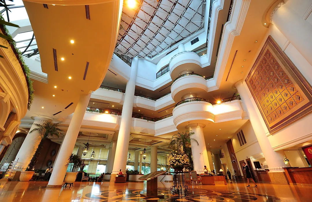 Montien Riverside Hotel Bangkok-1