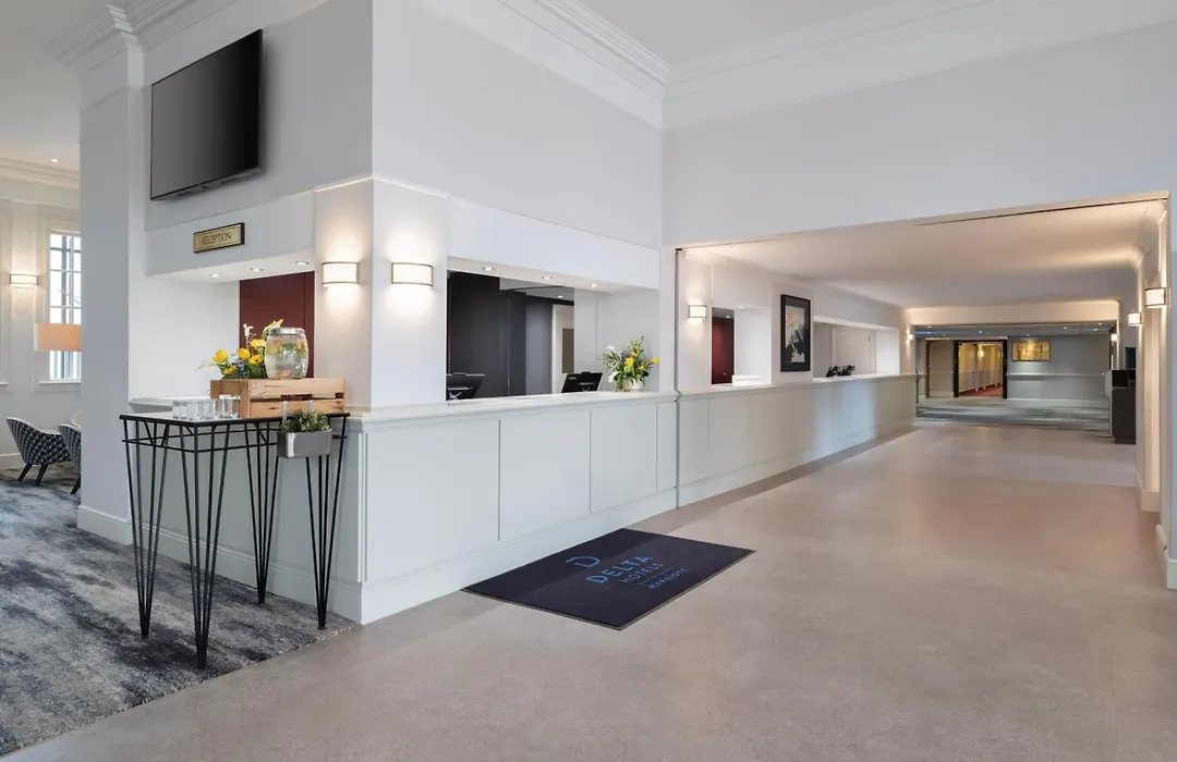 Delta Hotels By Marriott Heathrow Windsor-1