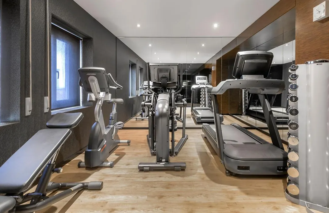 Ac Hotel Carlton Madrid By Marriott-1