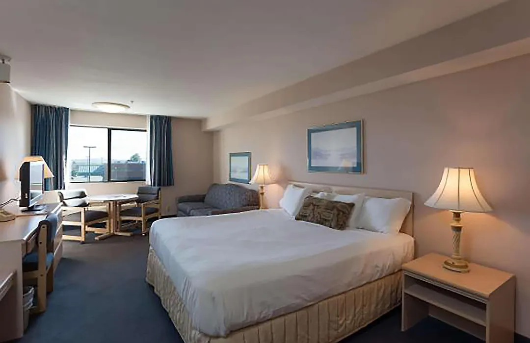 Shilo Inn Suites Warrenton-1