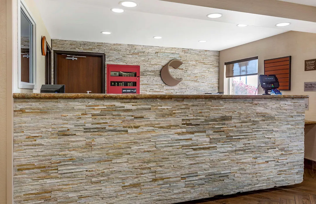 Comfort Inn & Suites Phoenix North - Deer Valley-1