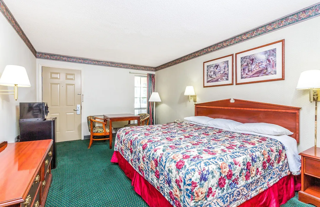 Days Inn By Wyndham Cornelia-1